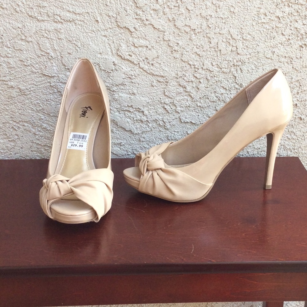 Nude Beige Neutral Peep Toe Pumps